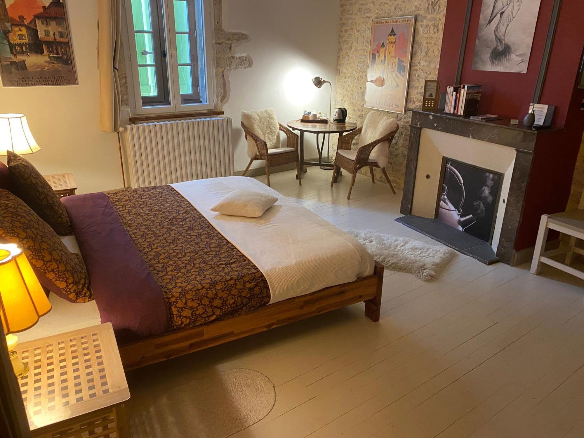 Chambre D'Hotes Les 3 Cochons D'Olt Arcambal Exteriér fotografie